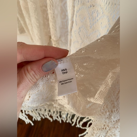 Ardene | White Crocheted Cardigan w Fringe - Picture 5 of 7